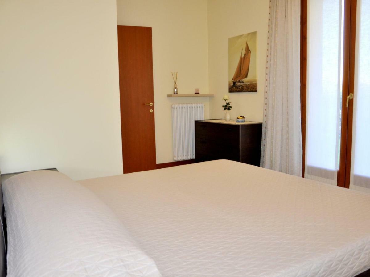 Small Residence Of Only 18 Apartments With Swimming Pool Lazise Exterior foto