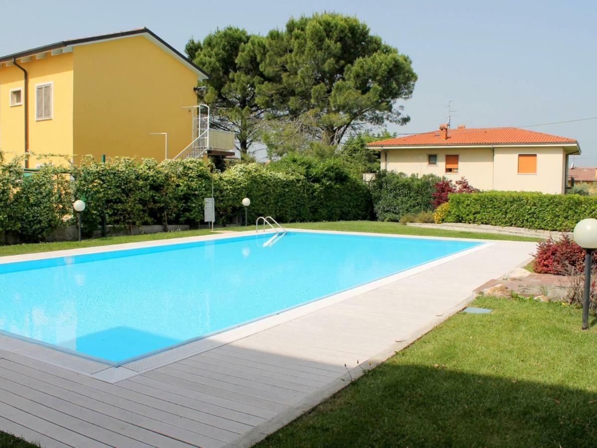 Small Residence Of Only 18 Apartments With Swimming Pool Lazise Exterior foto